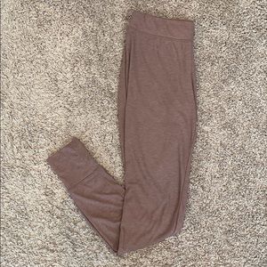 VS ribbed leggings